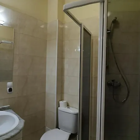 Dworek 4km Od Legnicy 3* Legnickie Pole