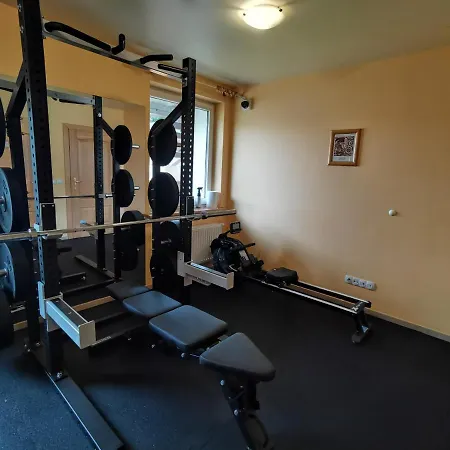 Dworek 4km Od Legnicy 아파트호텔 3*