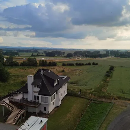 아파트호텔 Dworek 4km Od Legnicy