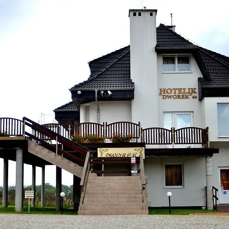 Dworek 4km Od Legnicy Hotel apartamentowy *