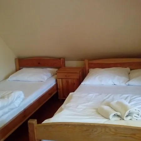 Aparthotel Dworek 4km Od Legnicy