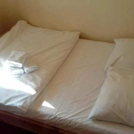 Dworek 4km Od Legnicy Hotel apartamentowy Legnickie Pole