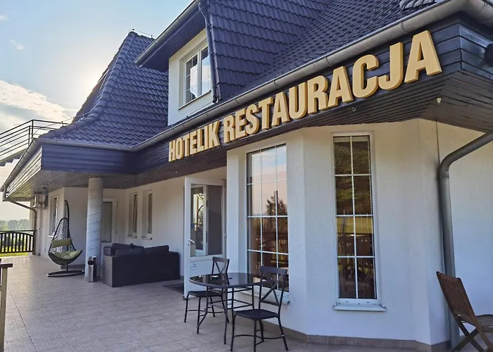 Dworek 4km Od Legnicy アパートホテル Legnickie Pole