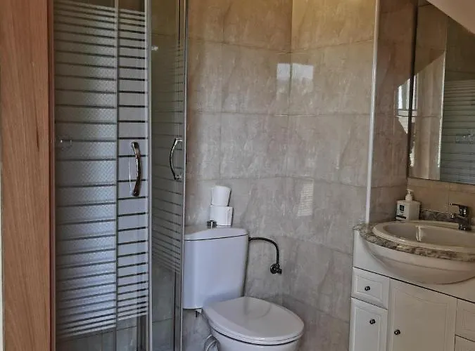 アパートホテル Dworek 4km Od Legnicy Legnickie Pole